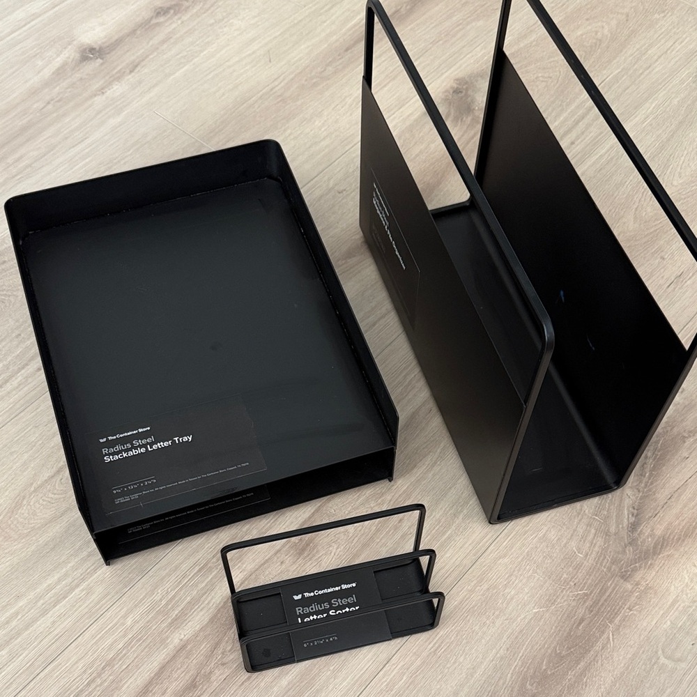 The container Black Steel Desk Organizer Set